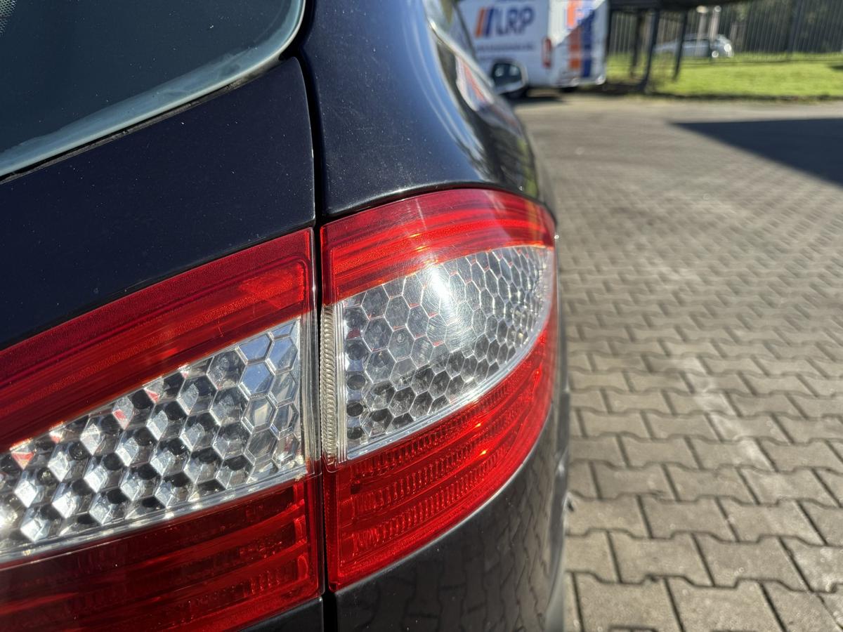 Ford Mondeo BA7 original R&uuml;cklicht R&uuml;ckleuchte Schlussleuchte rechts au&szlig;en Kombi Bj.2008